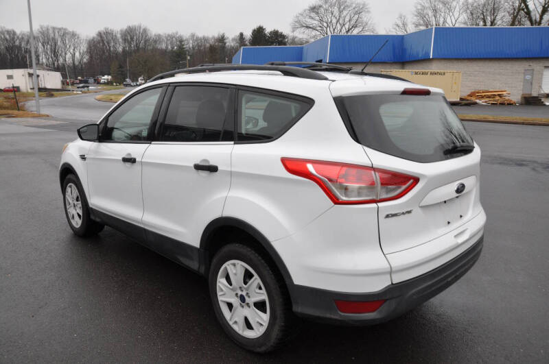 2016 Ford Escape S