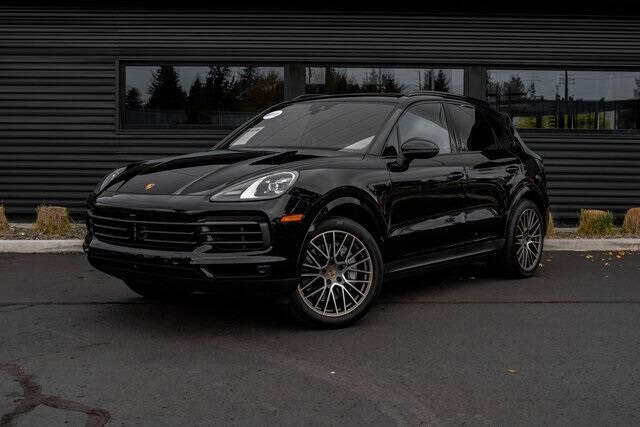 2023 Porsche Cayenne Platinum Edition