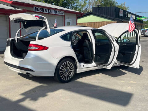 2017 Ford Fusion SE