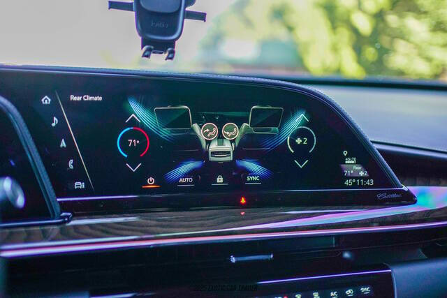 2023 Cadillac Escalade ESV Sport Platinum