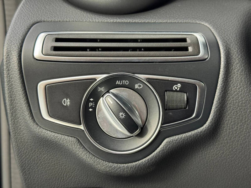 2021 Mercedes-Benz C-Class C 300