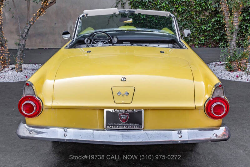 1956 Ford Thunderbird