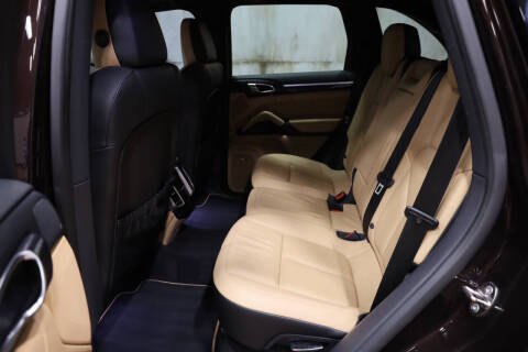 2014 Porsche Cayenne Platinum