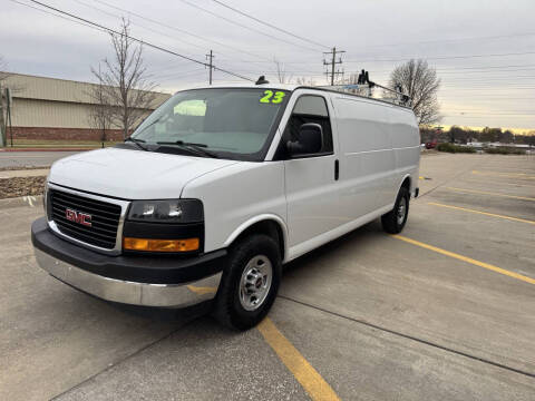 2023 GMC Savana 2500