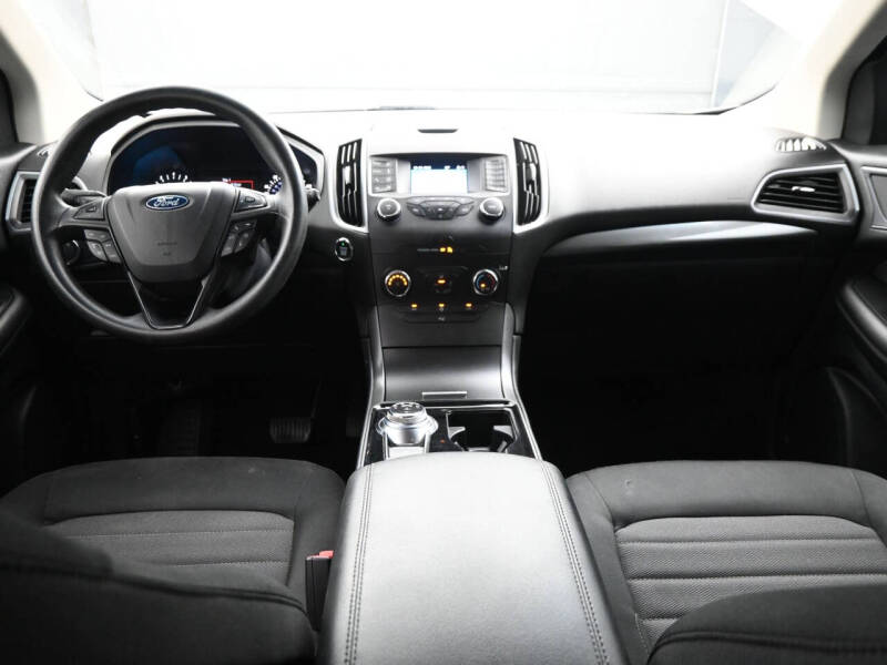2019 Ford Edge SE