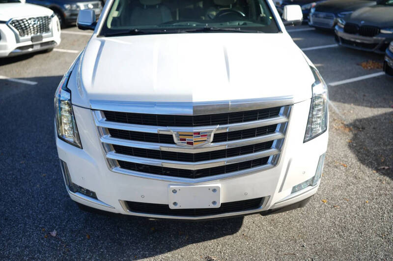 2018 Cadillac Escalade Luxury