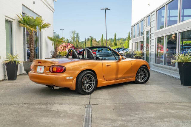2000 Mazda MX-5 Miata 10