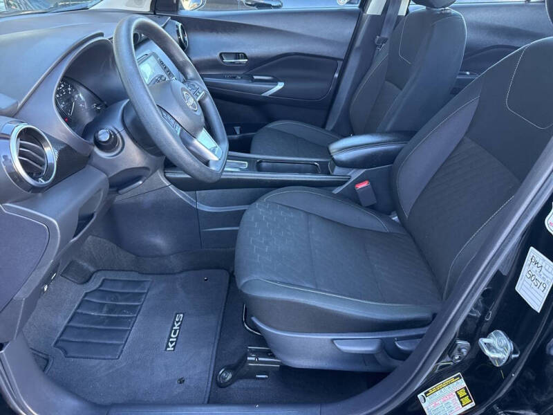 2024 Nissan Kicks SV