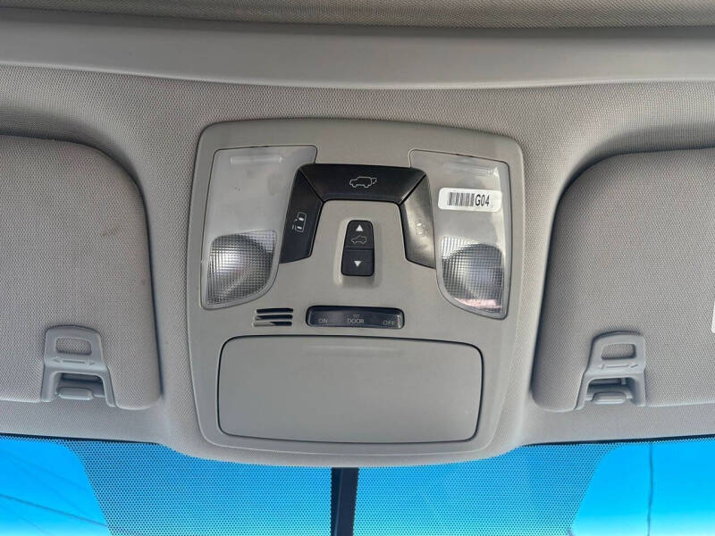 2017 Toyota Sienna XLE 8-Passenger