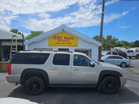 2010 GMC Yukon XL for sale at ABC AUTO CLINIC CHUBBUCK in Chubbuck ID