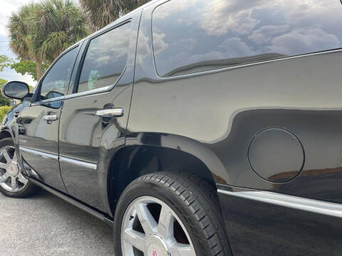 2011 Cadillac Escalade Premium