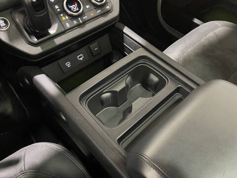 2022 Land Rover Defender 110 V8