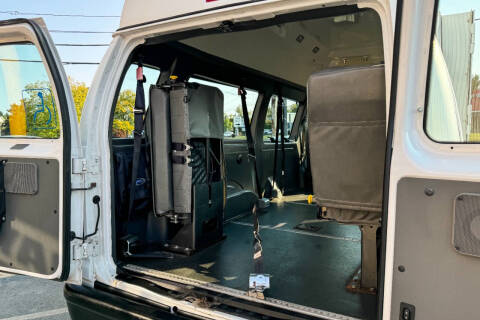 2011 Ford E-Series E-350 SD