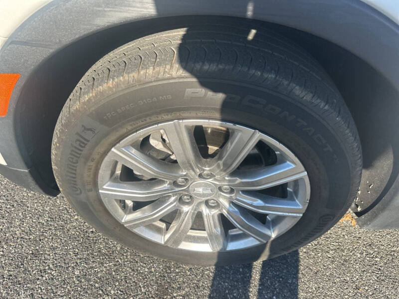 2022 Cadillac XT4 Premium Luxury