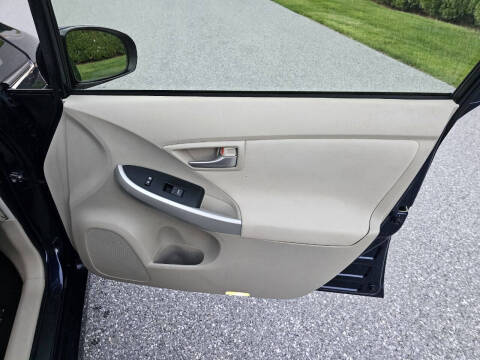 2013 Toyota Prius Two