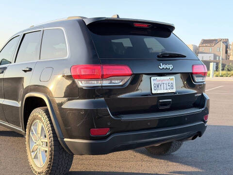 2017 Jeep Grand Cherokee Laredo E