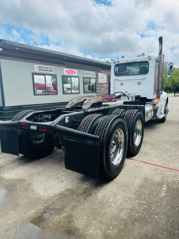2011 Peterbilt 386