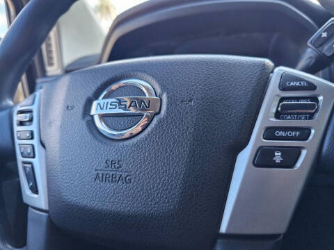 2022 Nissan Titan SV