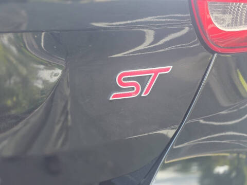 2017 Ford Focus ST