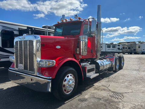 2017 Peterbilt 389