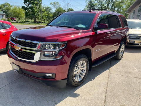 2019 Chevrolet Tahoe for sale at Auto Connection in Waterloo IA