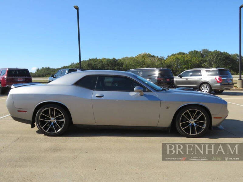 2016 Dodge Challenger R/T Scat Pack