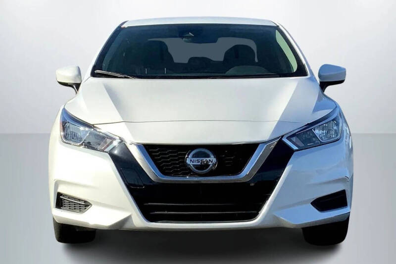 2022 Nissan Versa SV