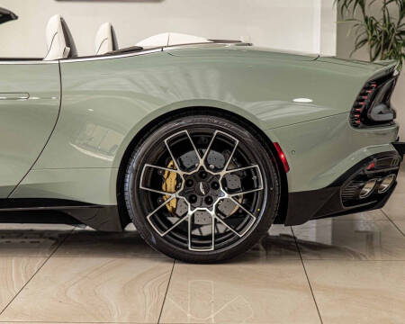 2026 Aston Martin Vanquish Volante