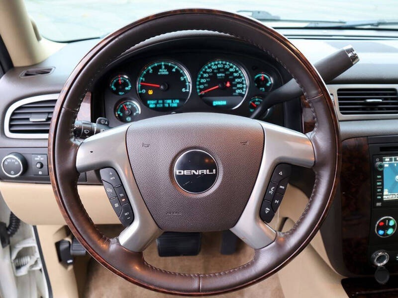 2011 GMC Yukon Denali