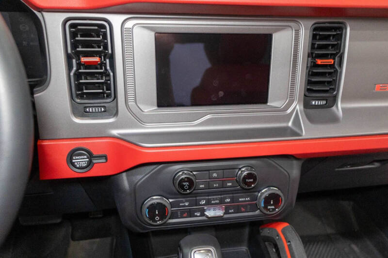 2022 Ford Bronco Outer Banks Advanced
