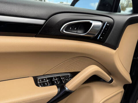 2016 Porsche Cayenne S