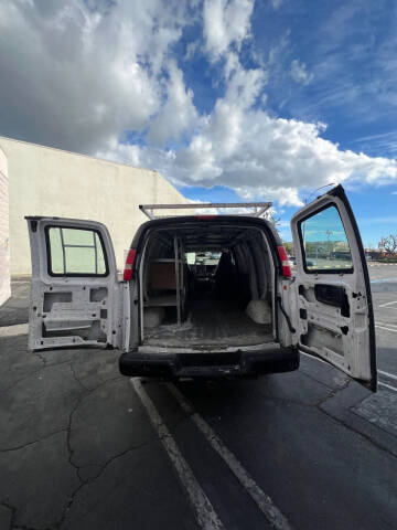 2017 Chevrolet Express 2500