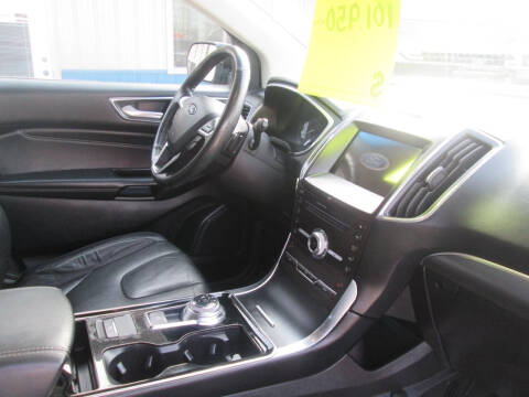 2019 Ford Edge Titanium