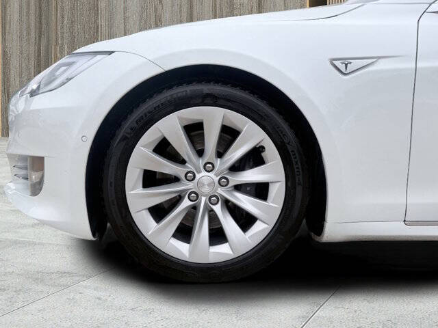 2016 Tesla Model S 75D