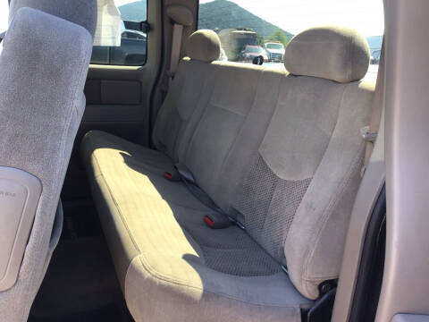 2005 Chevrolet Silverado 1500 LS