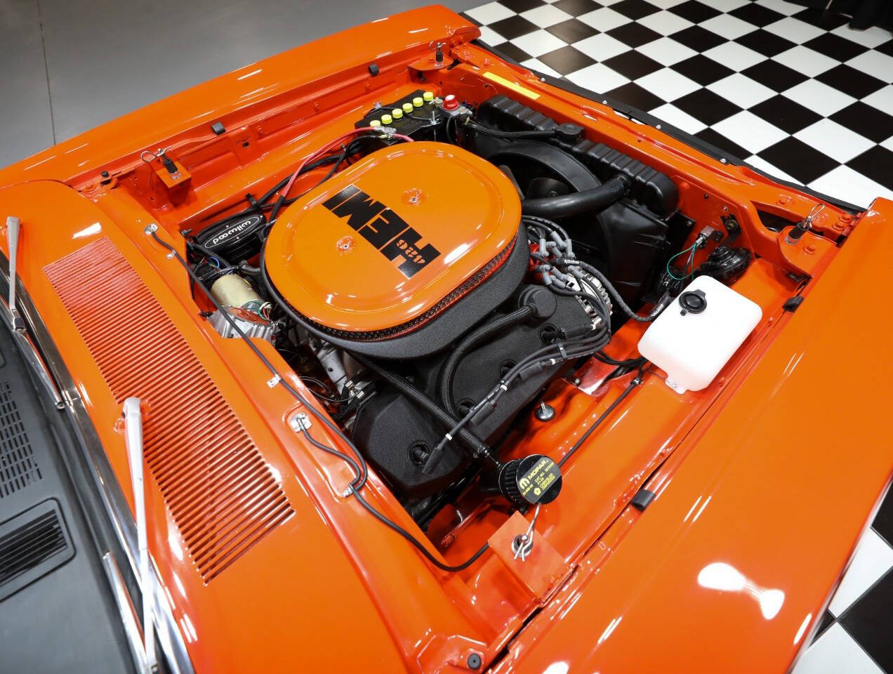 1969 Dodge Super Bee 10