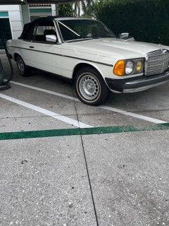 1982 Mercedes-Benz 300-Class