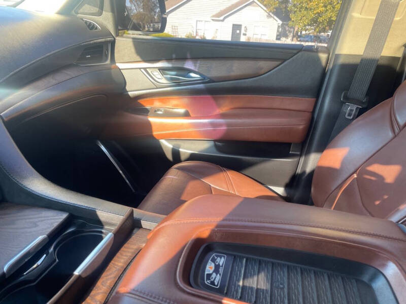 2018 Cadillac Escalade Premium Luxury