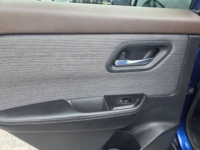 2023 Nissan Rogue SV