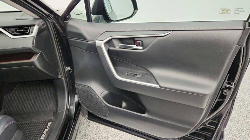 2020 Toyota RAV4 Limited