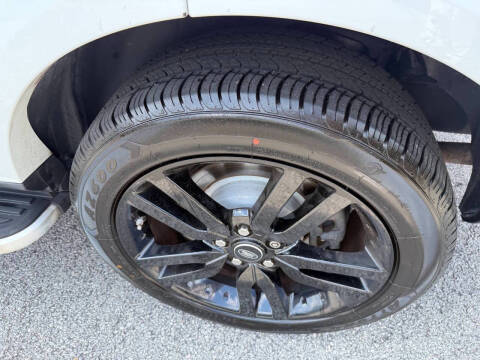 2016 Land Rover LR4 HSE LUX