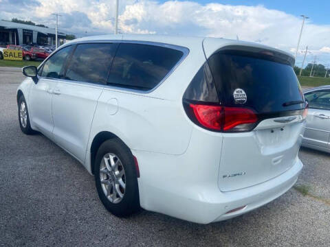 2017 Chrysler Pacifica Touring