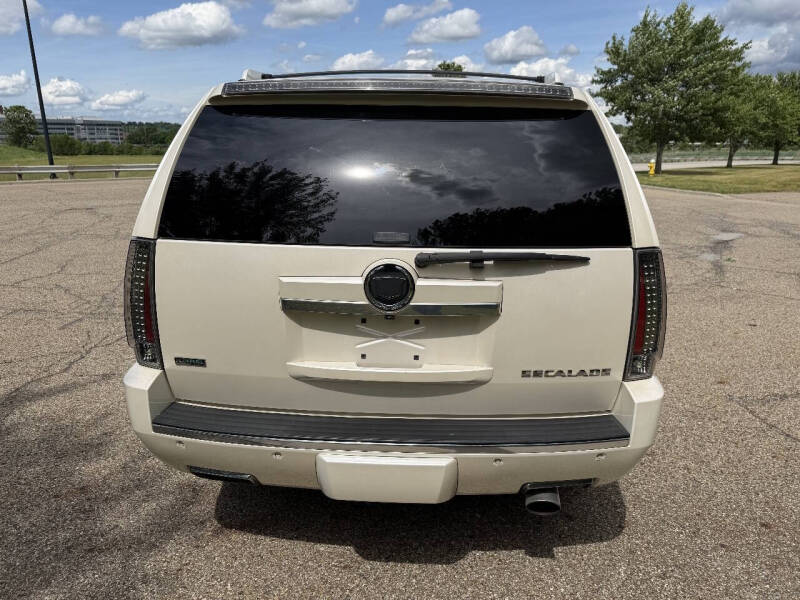 2012 Cadillac Escalade Premium