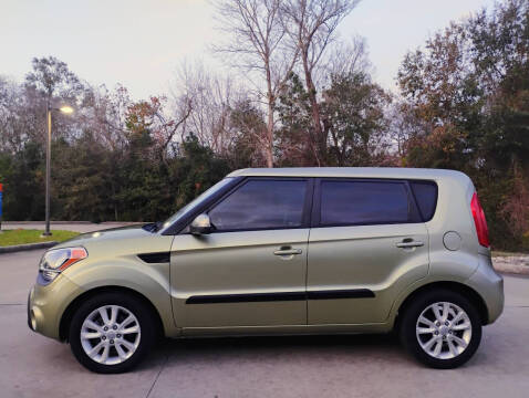 2013 Kia Soul +