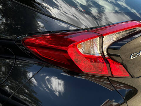 2021 Toyota C-HR XLE