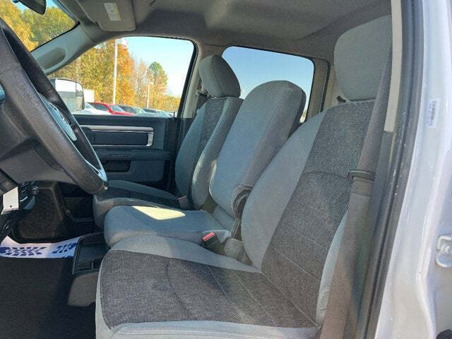 2019 RAM 1500 Classic 28