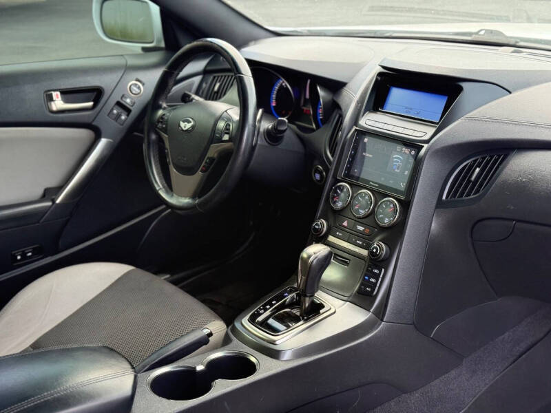 2015 Hyundai Genesis Coupe 3.8
