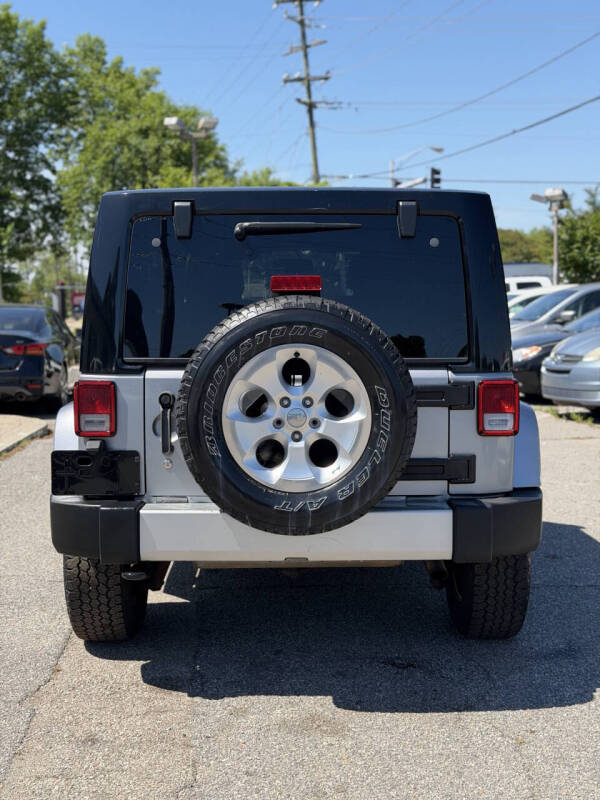 2013 Jeep Wrangler Unlimited Sahara