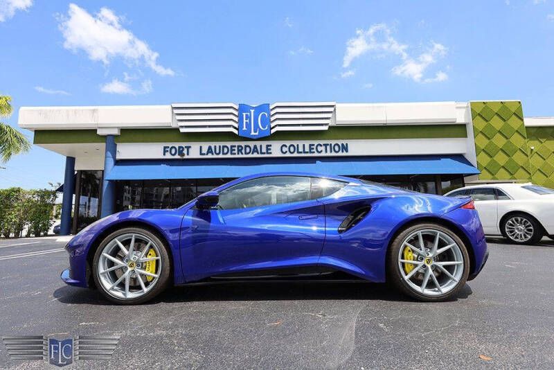 2025 Lotus Emira V6 Base