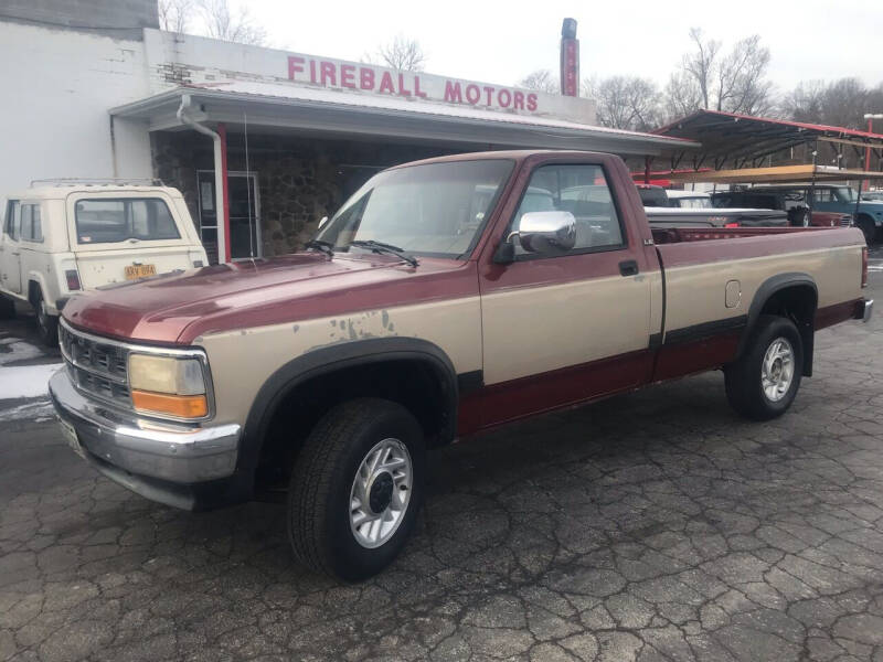 1992 Dodge Dakota for sale at FIREBALL MOTORS LLC in Lowellville OH